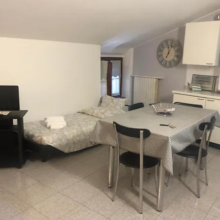 شقة Casa Katy 2 غارْدا