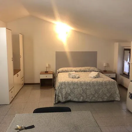 Casa Katy 2 * غارْدا